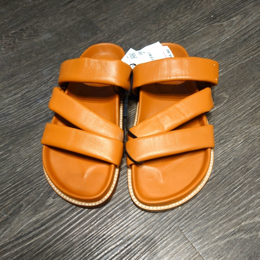 NWT ZARAHOME Brown Leather Flat Sandals